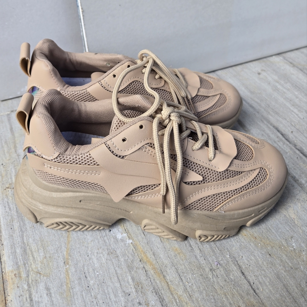 Fashion sneakers Size 7